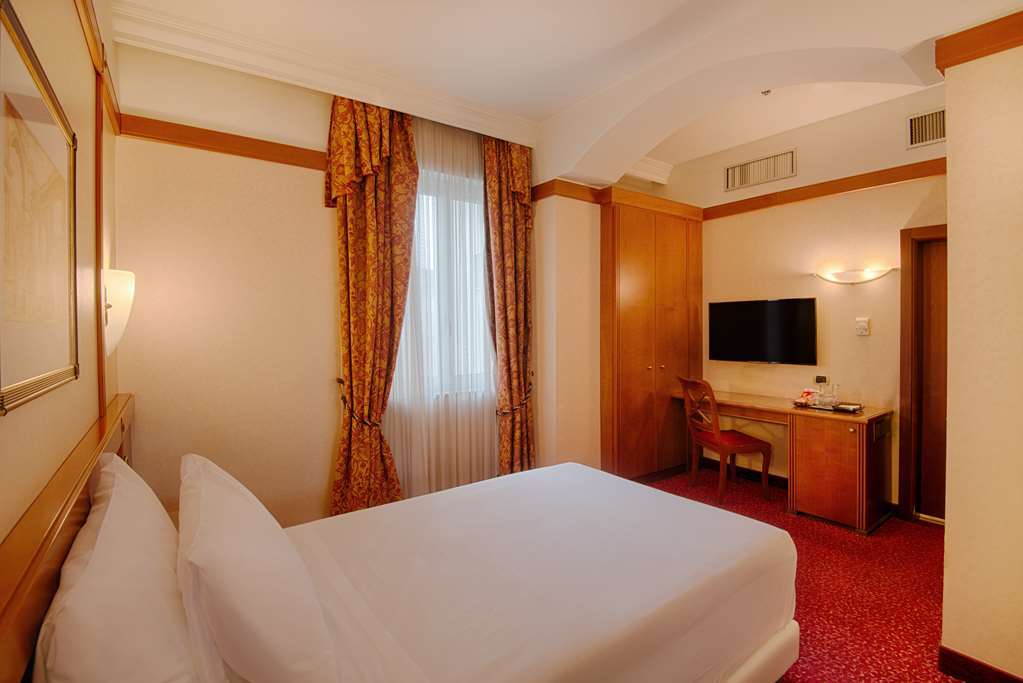 Nh Bologna De La Gare Hotel Room photo